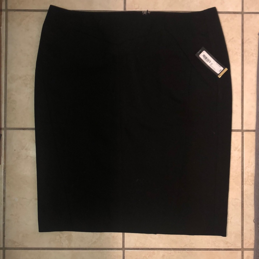 Worthington Womens Plus Size Pencil Skirt With Back Slit in Black New Wi…